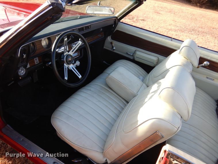 image for item JJ9852 1971 Oldsmobile Cutlass  convertible