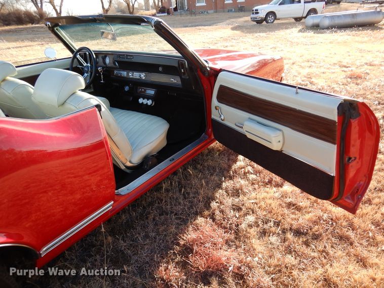 image for item JJ9852 1971 Oldsmobile Cutlass  convertible