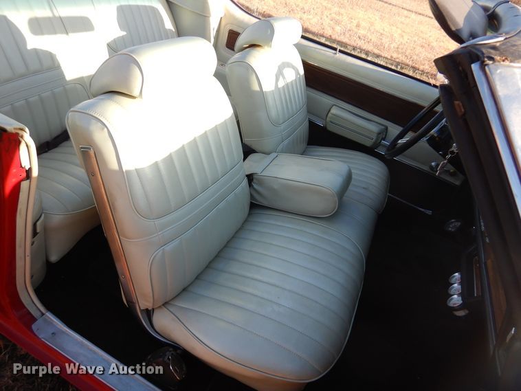 image for item JJ9852 1971 Oldsmobile Cutlass  convertible