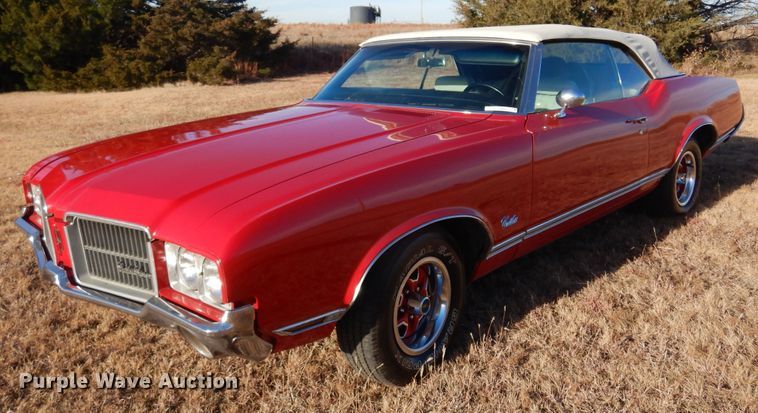 image for item JJ9852 1971 Oldsmobile Cutlass  convertible