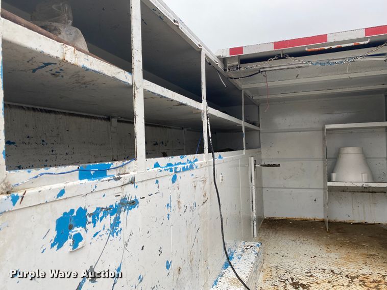 image for item JN9126 2005 Freightliner FL70  utility / service truck