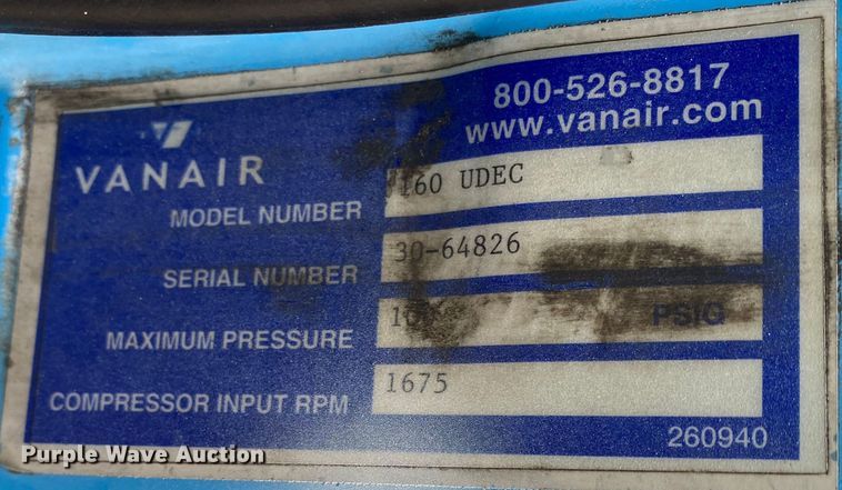 image for item JN9126 2005 Freightliner FL70  utility / service truck