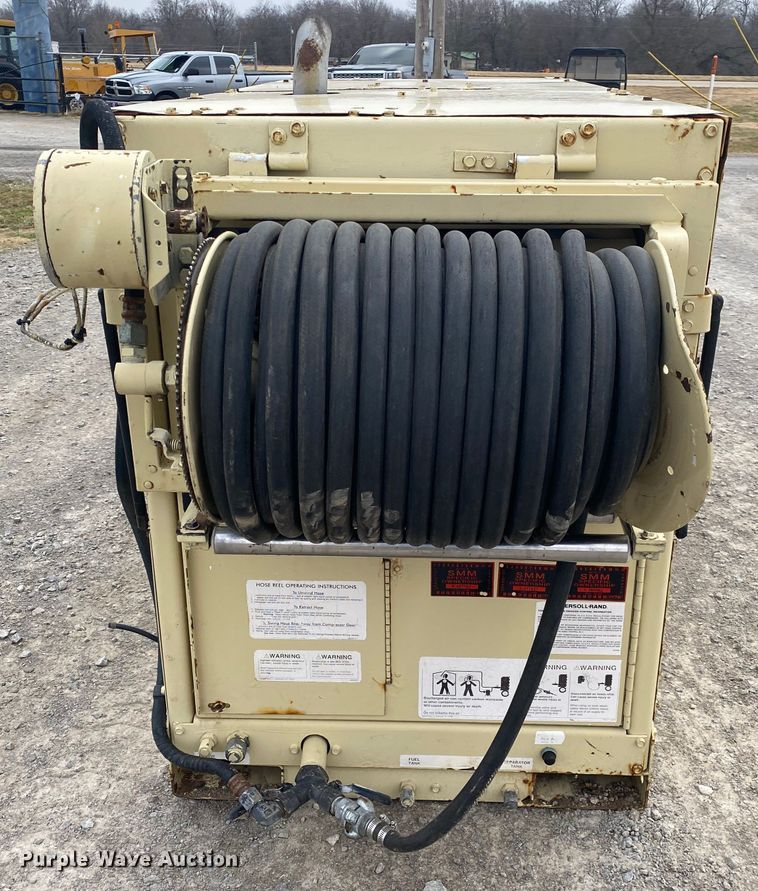 image for item JN9131 Ingersoll Rand R185  air compressor