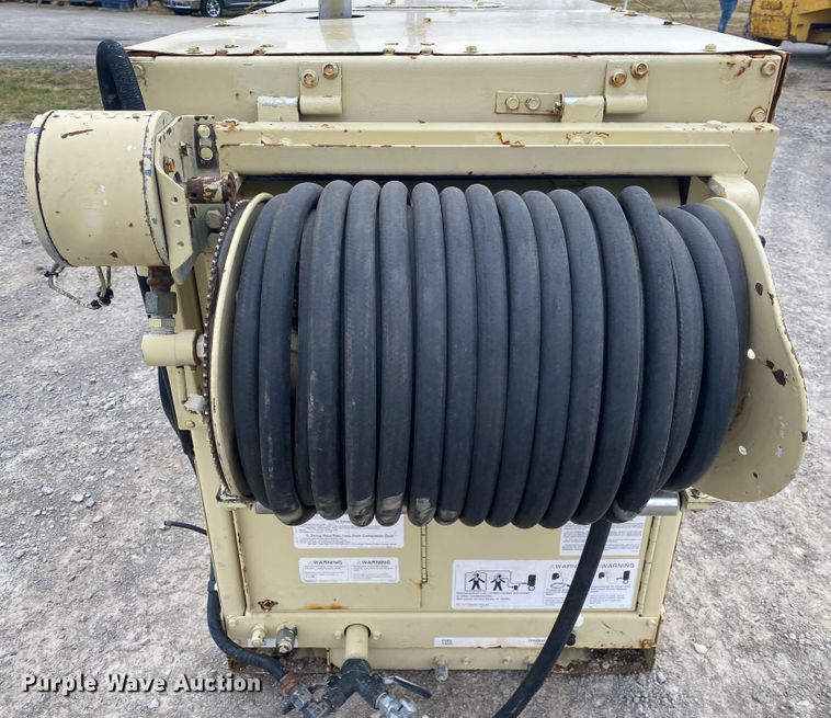 image for item JN9131 Ingersoll Rand R185  air compressor