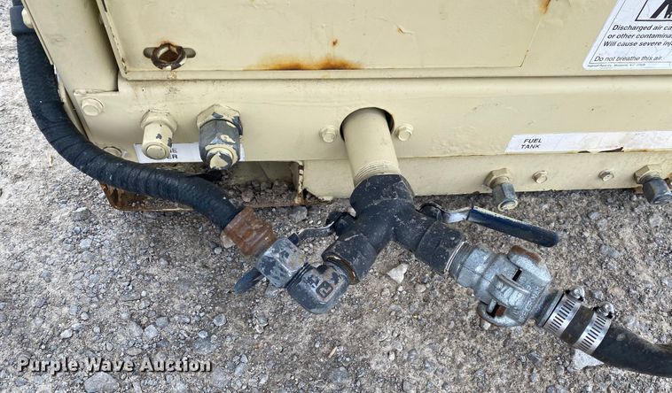 image for item JN9131 Ingersoll Rand R185  air compressor