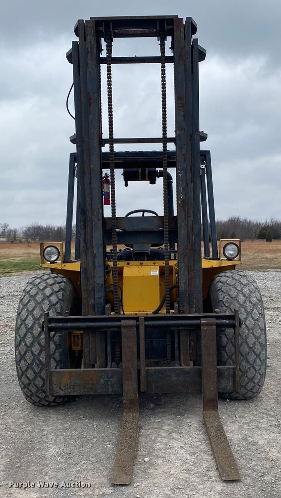 image for item JN9133 2004 Lift King LK8M42  forklift