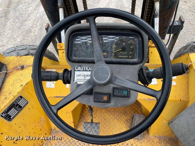 image for item JN9133 2004 Lift King LK8M42  forklift