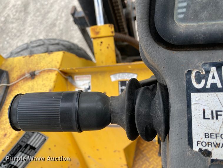 image for item JN9133 2004 Lift King LK8M42  forklift