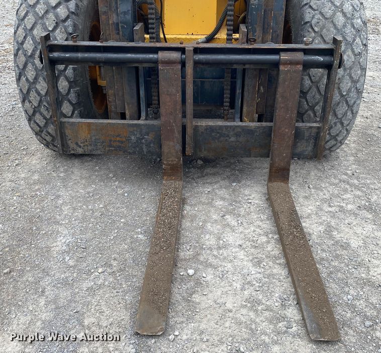 image for item JN9133 2004 Lift King LK8M42  forklift