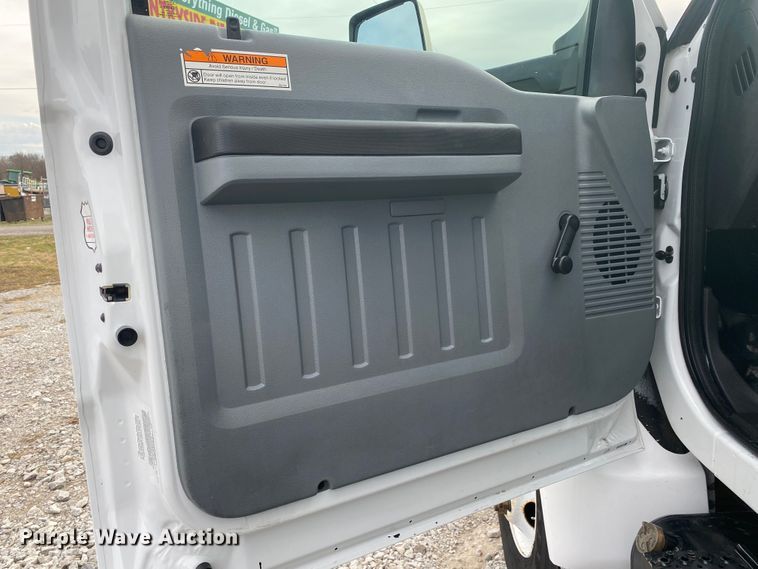 image for item JN9141 2012 Ford F750 Super Duty XL  box truck