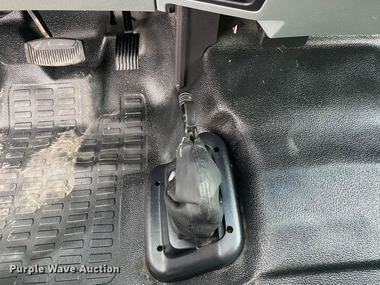 image for item JN9141 2012 Ford F750 Super Duty XL  box truck