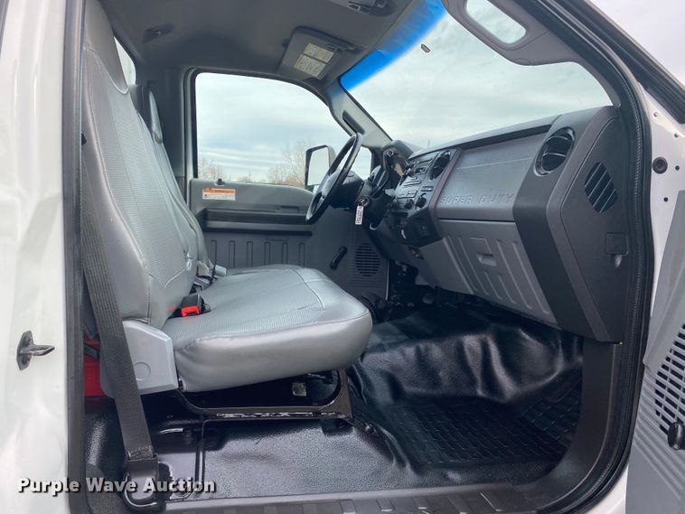 image for item JN9141 2012 Ford F750 Super Duty XL  box truck