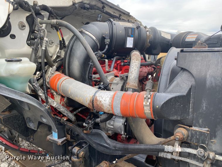 image for item JN9141 2012 Ford F750 Super Duty XL  box truck