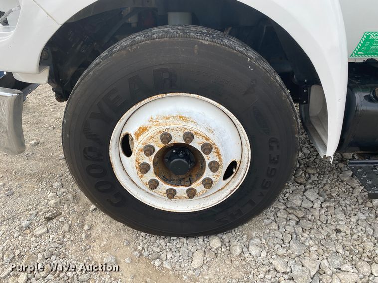 image for item JN9141 2012 Ford F750 Super Duty XL  box truck