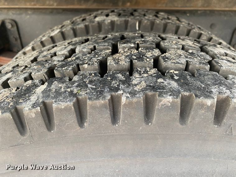 image for item JN9141 2012 Ford F750 Super Duty XL  box truck