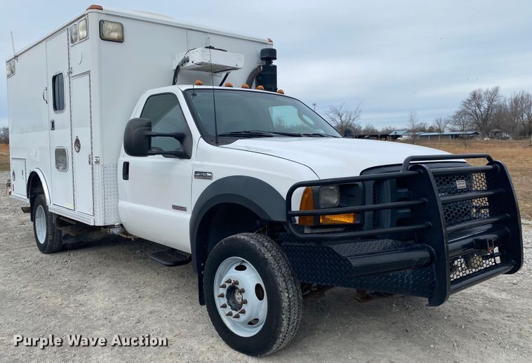 image for item JN9143 2006 Ford F550 Super Duty XL  box truck