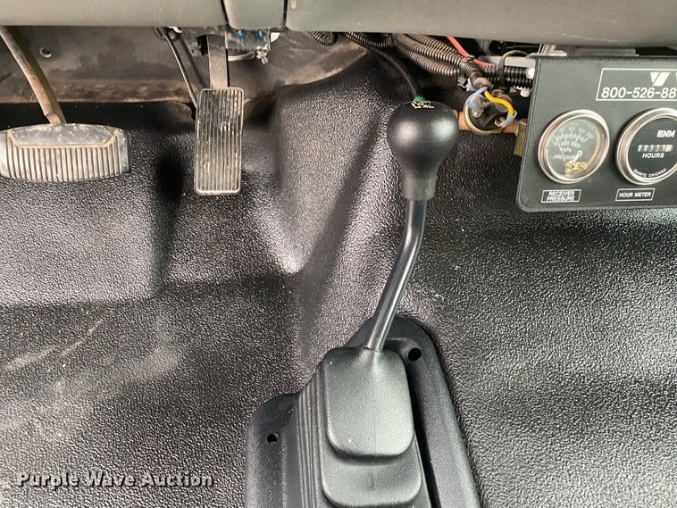 image for item JN9143 2006 Ford F550 Super Duty XL  box truck