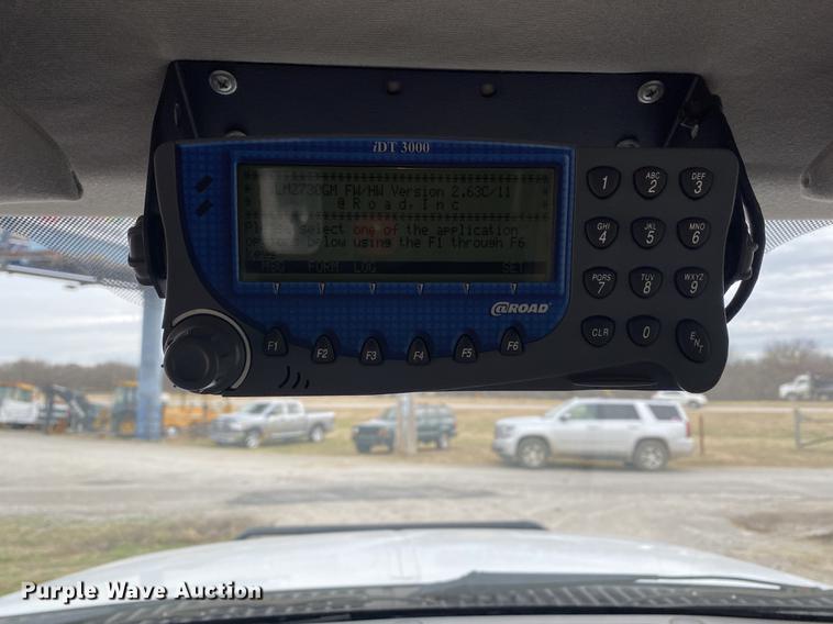 image for item JN9143 2006 Ford F550 Super Duty XL  box truck