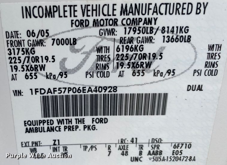 image for item JN9143 2006 Ford F550 Super Duty XL  box truck