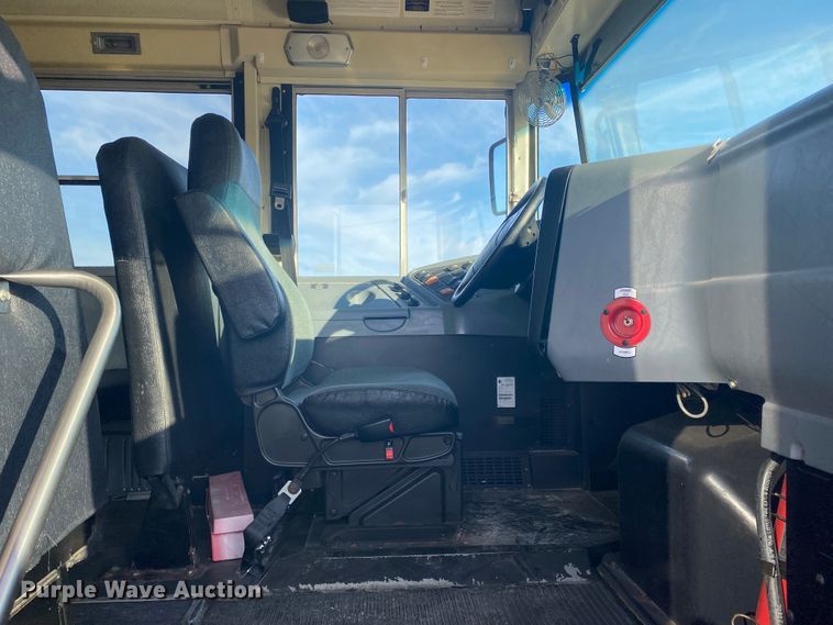 image for item JN9147 2011 IC  school bus