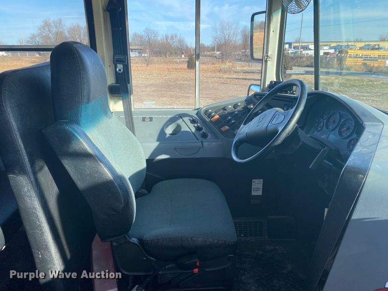 image for item JN9147 2011 IC  school bus