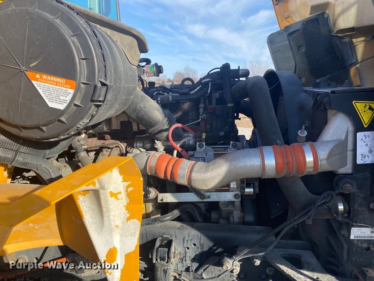 image for item JN9147 2011 IC  school bus