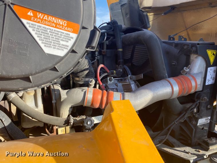 image for item JN9147 2011 IC  school bus