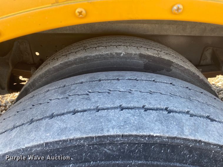 image for item JN9147 2011 IC  school bus