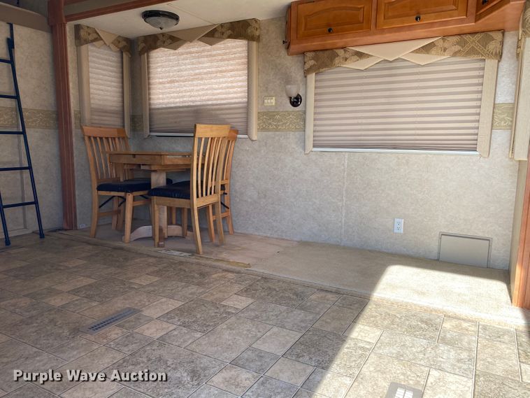 image for item JN9150 2008 Newmar X-Aire  toy hauler camper