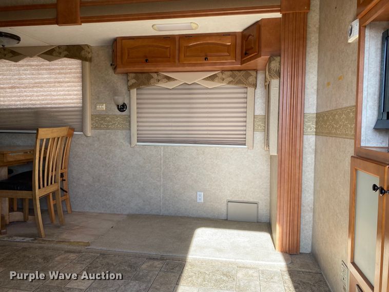 image for item JN9150 2008 Newmar X-Aire  toy hauler camper