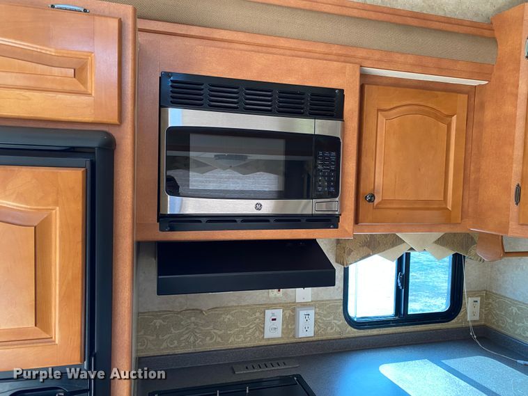 image for item JN9150 2008 Newmar X-Aire  toy hauler camper