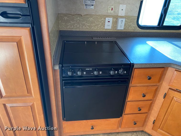 image for item JN9150 2008 Newmar X-Aire  toy hauler camper