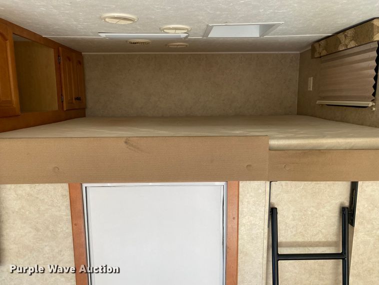 image for item JN9150 2008 Newmar X-Aire  toy hauler camper