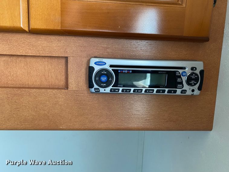 image for item JN9150 2008 Newmar X-Aire  toy hauler camper