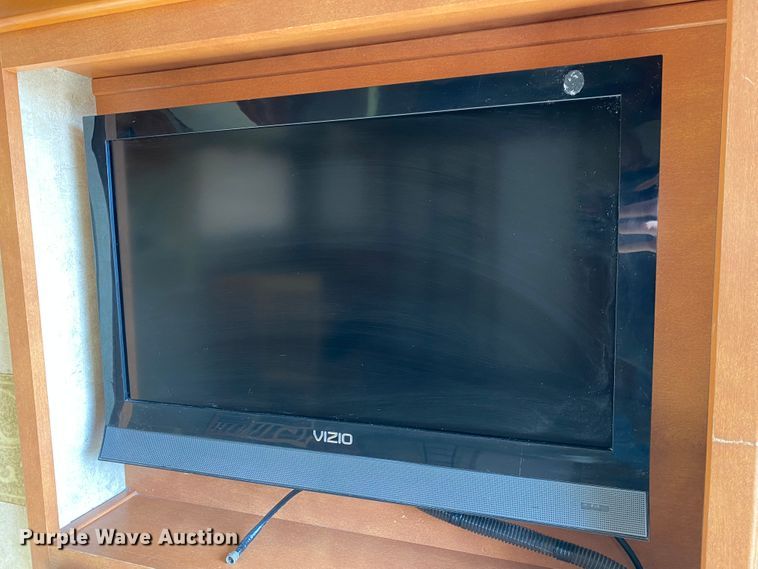 image for item JN9150 2008 Newmar X-Aire  toy hauler camper