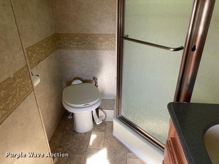 image for item JN9150 2008 Newmar X-Aire  toy hauler camper