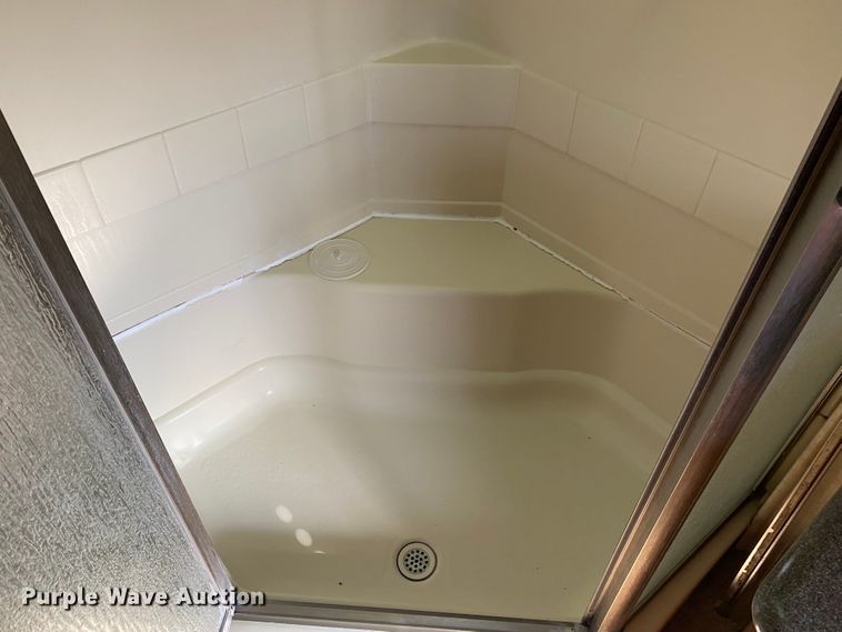 image for item JN9150 2008 Newmar X-Aire  toy hauler camper