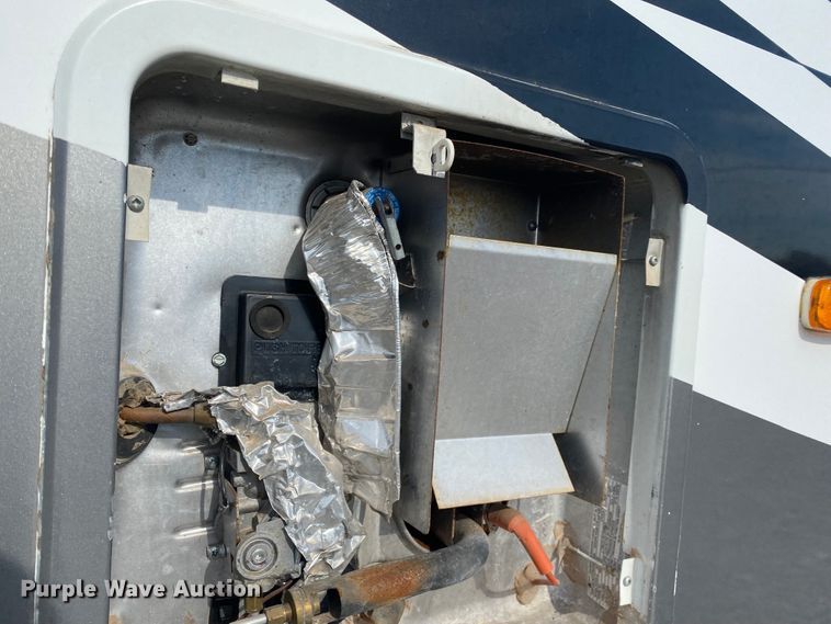 image for item JN9150 2008 Newmar X-Aire  toy hauler camper