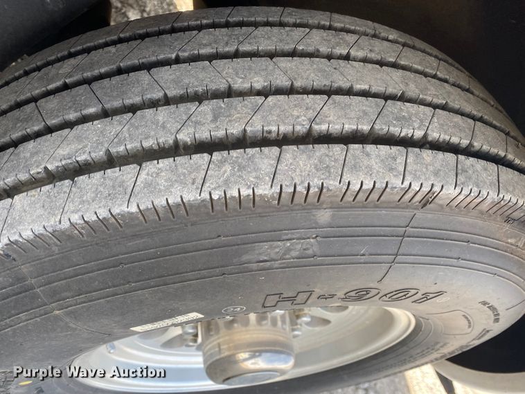 image for item JN9150 2008 Newmar X-Aire  toy hauler camper