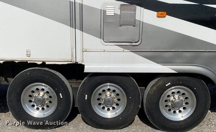 image for item JN9150 2008 Newmar X-Aire  toy hauler camper