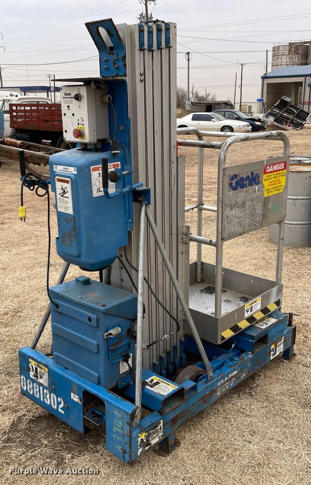 image for item JX9878 Genie IWR-24  vertical lift