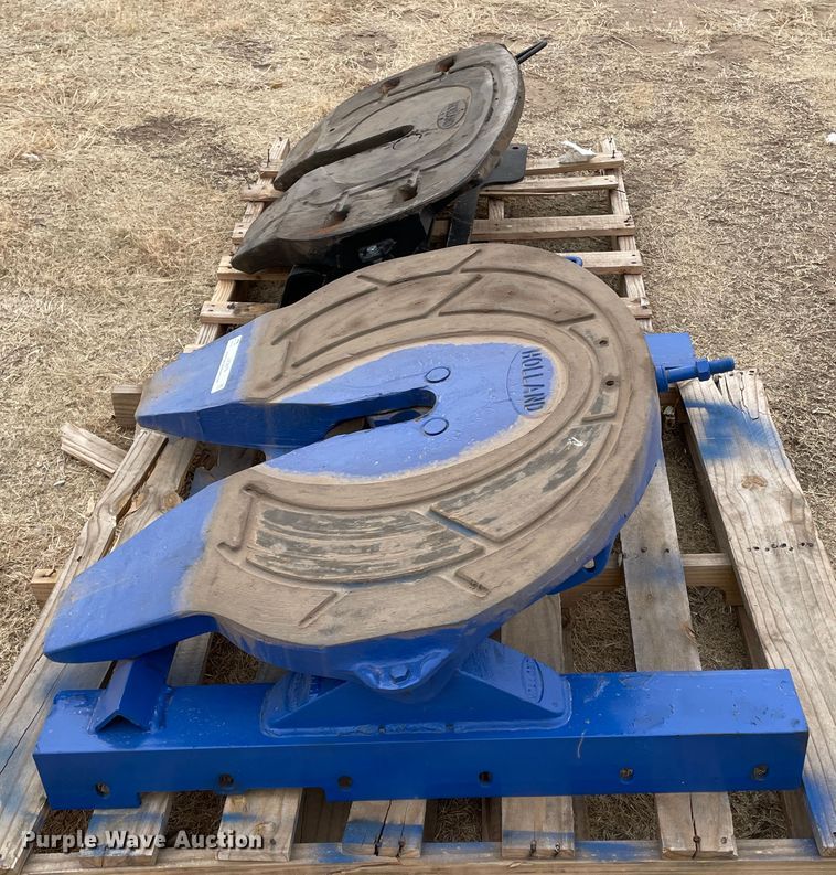 image for item JX9879 (2) fifth wheel plates