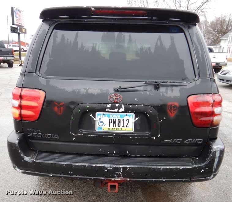 image for item KH9041 2003 Toyota Sequoia  SUV