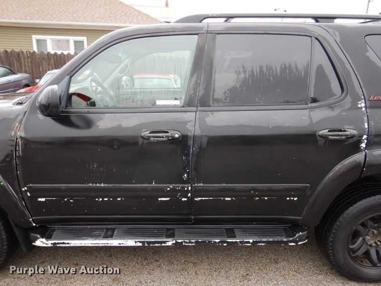 image for item KH9041 2003 Toyota Sequoia  SUV