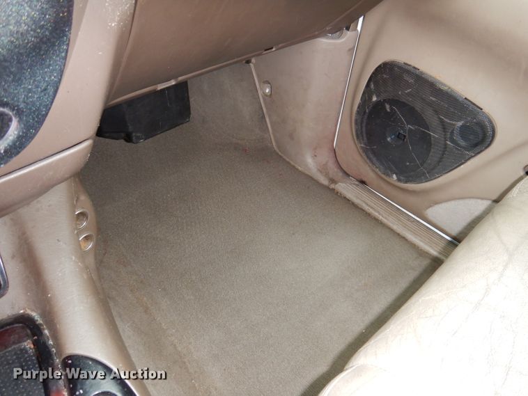 image for item KH9041 2003 Toyota Sequoia  SUV