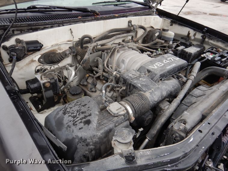 image for item KH9041 2003 Toyota Sequoia  SUV