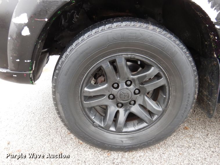 image for item KH9041 2003 Toyota Sequoia  SUV