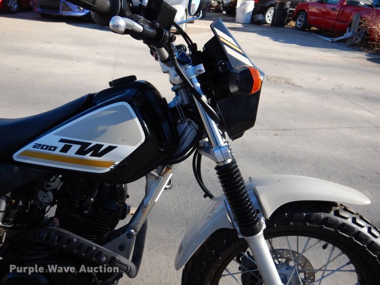 image for item KH9052 2019 Yamaha 200 TW  motorcycle