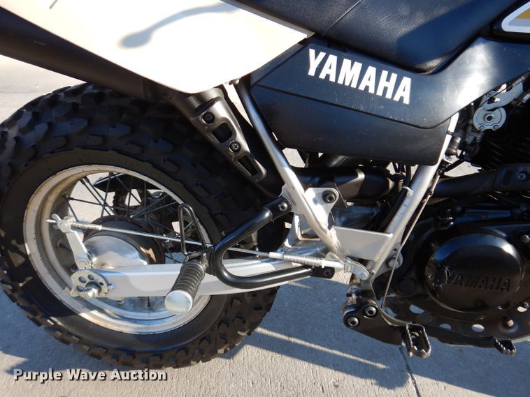 image for item KH9052 2019 Yamaha 200 TW  motorcycle