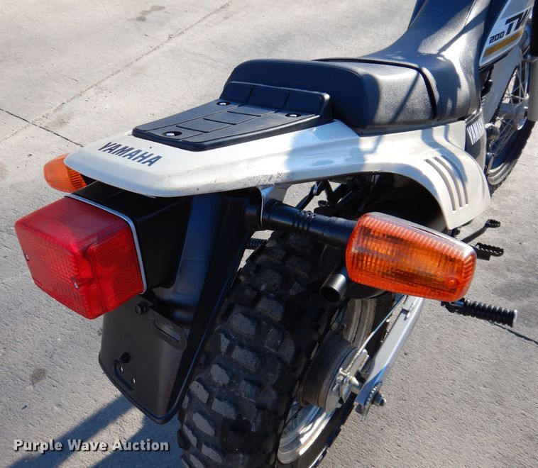 image for item KH9052 2019 Yamaha 200 TW  motorcycle